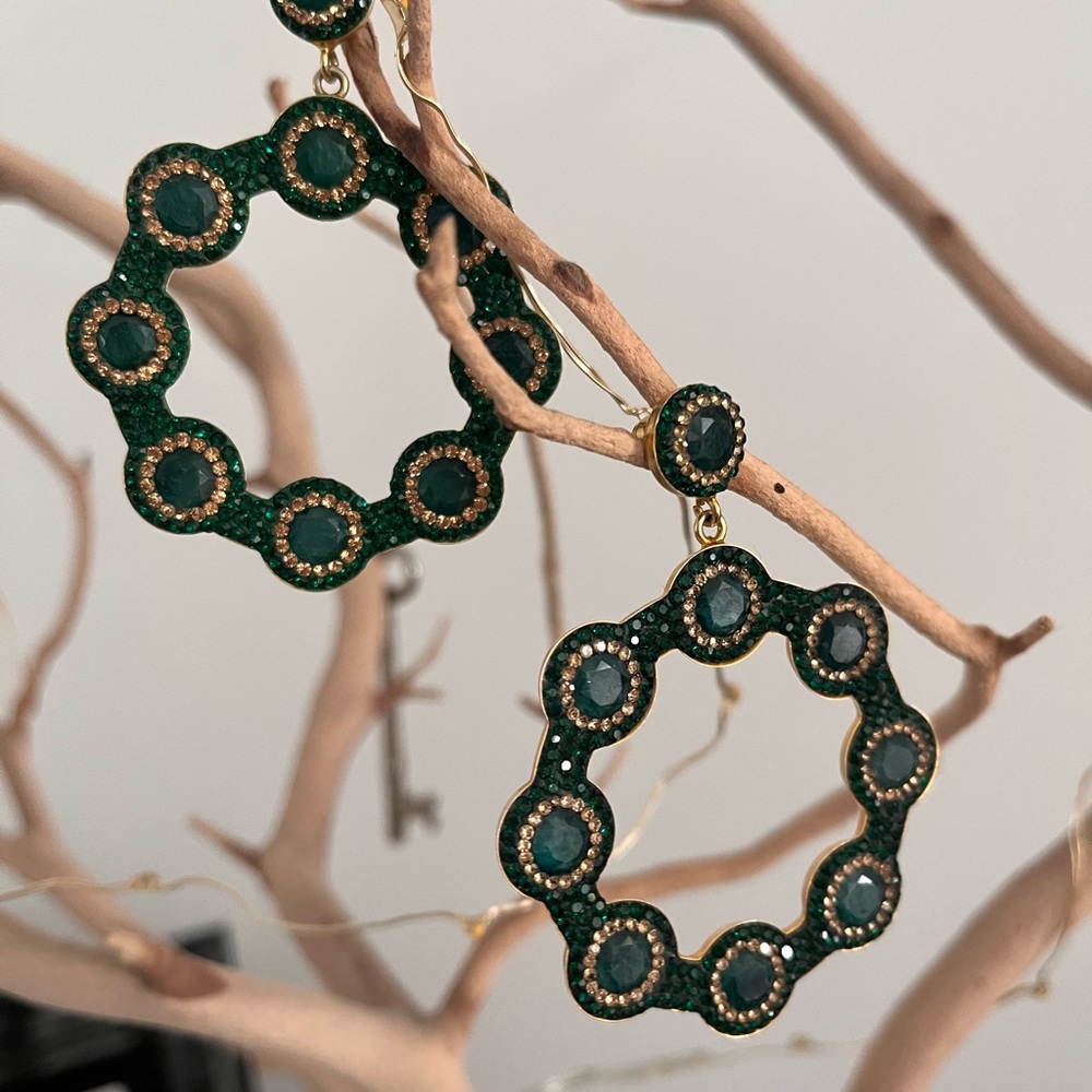 Gorgeous SORU Emerald Hoop Earrings